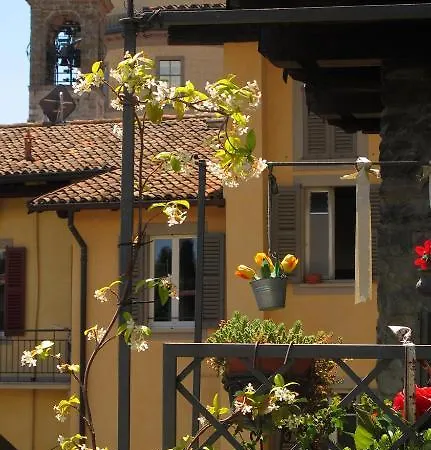 アパート ラ トルタ ディ メーレ