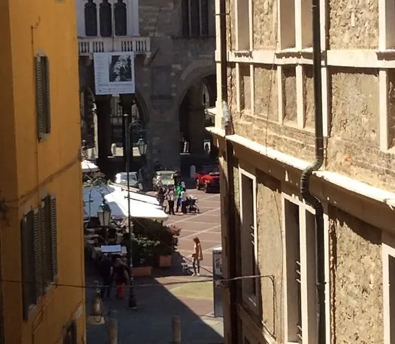 La Torta Di Mele Apartment *